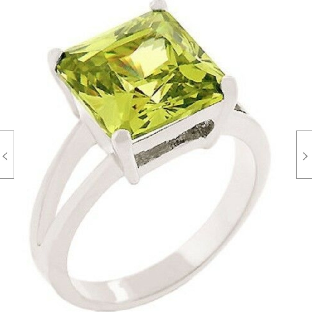 Silver Peridot Ring Size 10 Green Cubic Zirconia Princess Cut Rhodium Plated - Picture 2 of 4